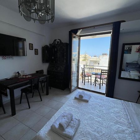 Retire Flat In The Heart Of City Heraklion  Bagian luar foto