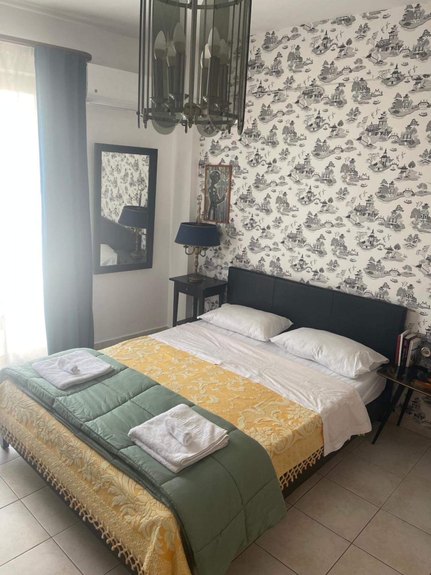 Retire Flat In The Heart Of City Heraklion  Bagian luar foto